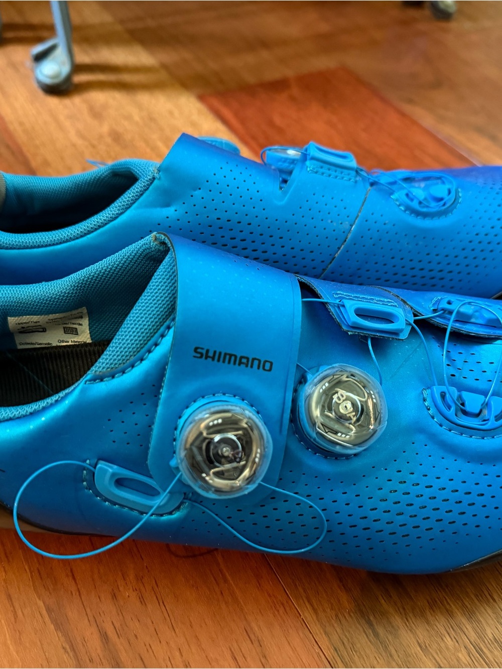 Shimano Cycling Shoe Interior in Turquoise Blue